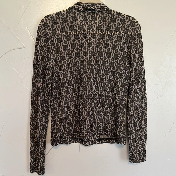 GUESS JEANS Y2K Flower Mesh Blouse EVC XL (fits like L- see measurements). - Picture 4 of 4